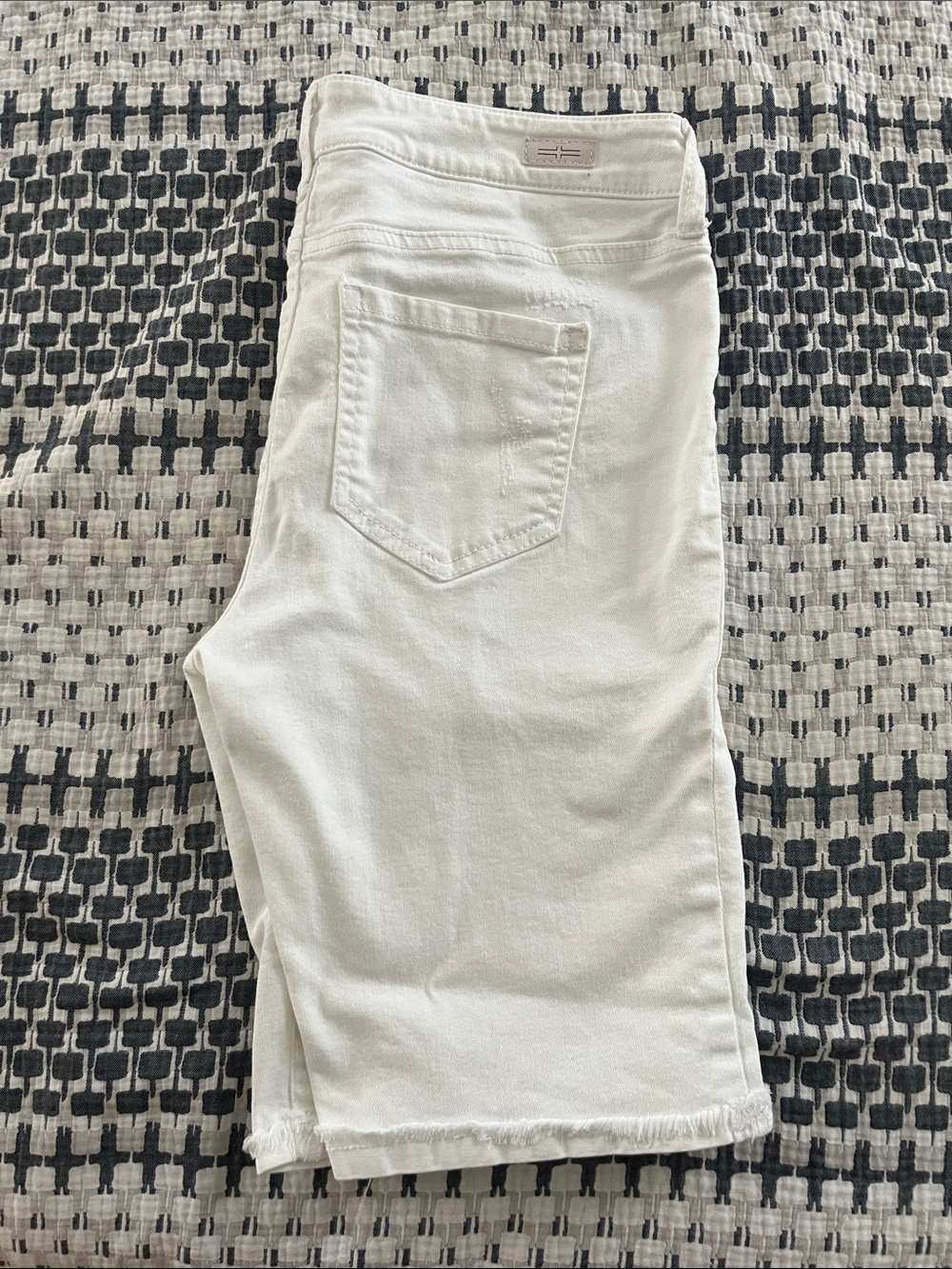 Liverpool Jeans Company White Women's Bermuda Shorts